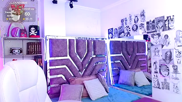 AliceWalker_11's cam snapshot