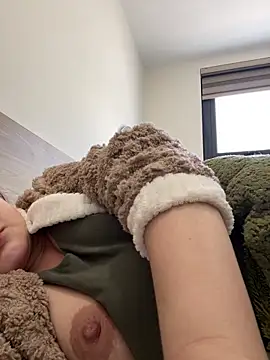 Nhi999's cam snapshot