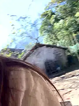 MinhMinh126's cam snapshot