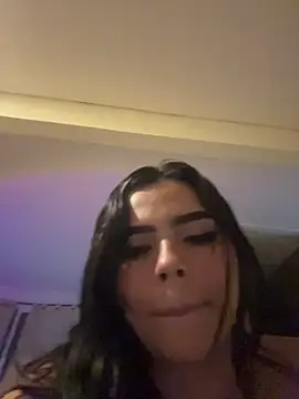 Chloemercury's cam snapshot