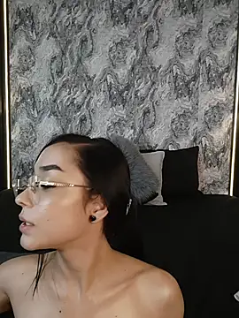 Mia-Rousse1's cam snapshot