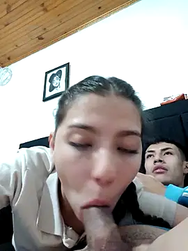 coupledesire18 live sex cam