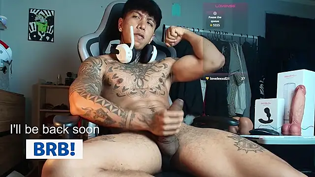 Nickhot0609 live sex cam