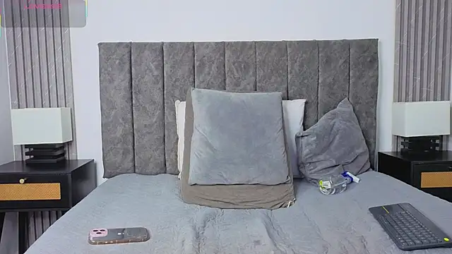 Ema_Stone65 live sex cam