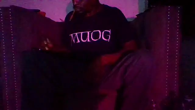 Daddy_hook live sex cam