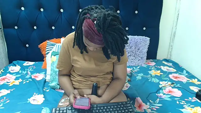 JuiceLips88's cam snapshot