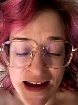 winestaindlips's cam snapshot