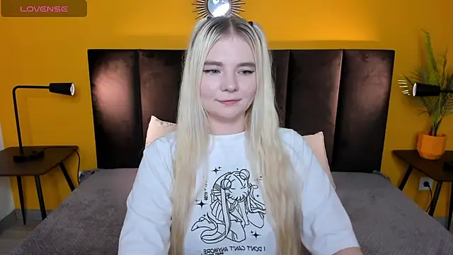 RuthBryant's cam snapshot