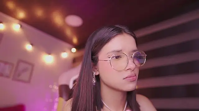 Lana_Dreams_'s cam snapshot