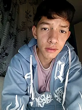 heyy_noah11 live sex cam