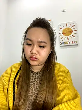 Almira6868 live sex cam