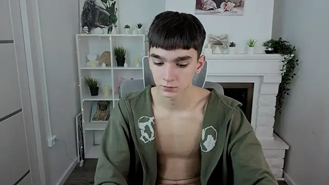 YamiTwink live sex cam