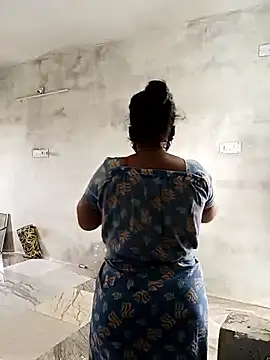 MaaliiiPonuTamil live sex cam