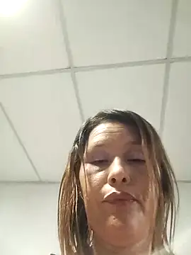 Paola-Lond's cam snapshot