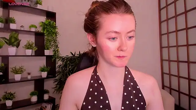 KateCuddle's cam snapshot