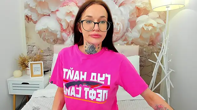 SarahLust live sex cam