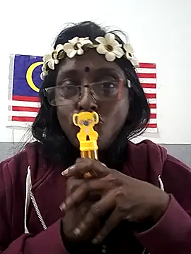 mamakarma1403's cam snapshot