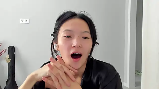 ailey_chao live sex cam