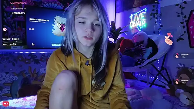 Cutiepiespanks live sex cam