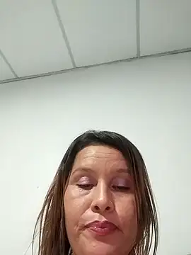 Paola-Lond's cam snapshot