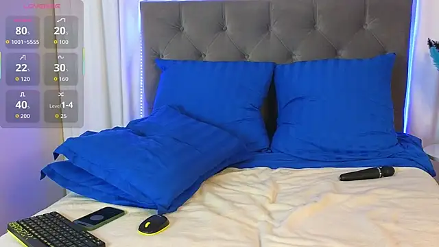 Ariana_Petite live sex cam