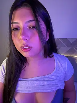 Maii_chan live sex cam