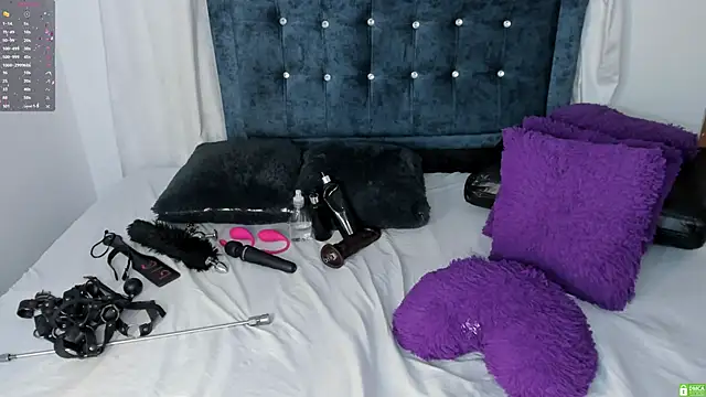 Bianka_olivetto021 live sex cam