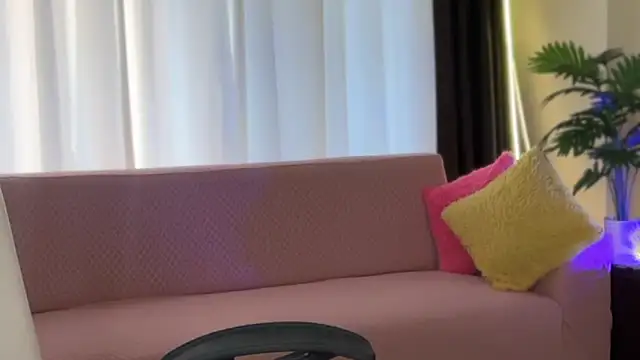 Wow-nisha live sex cam