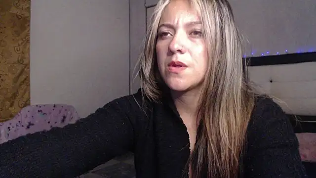 Mahia_000's cam snapshot