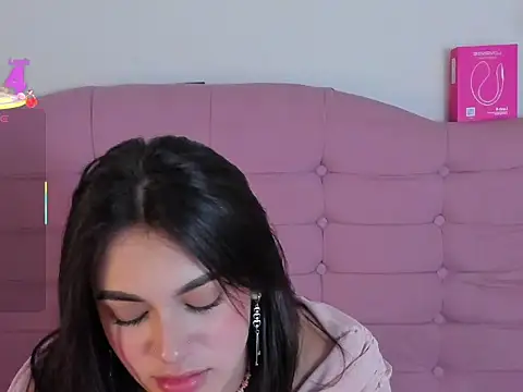 kylie1_ls's cam snapshot