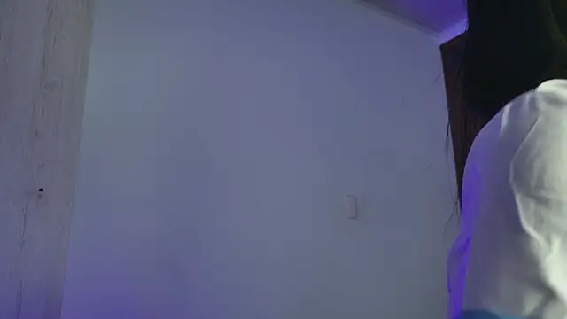 miamiller188's cam snapshot