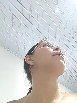 KarelysAC's cam snapshot