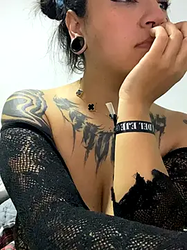 Alana_Arang's cam snapshot