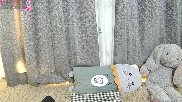 petite_paola live sex cam