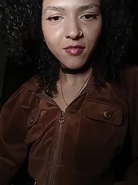 LittleLarimm's cam snapshot