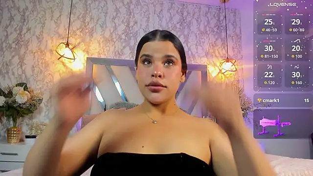 Aisha_poweer's cam snapshot