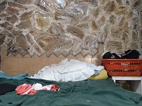 Gabby-Kinky's cam snapshot