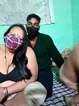 LoveOnStream live sex cam