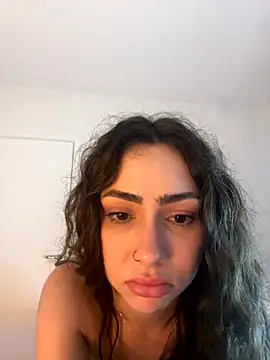 Baby_Mia_pires live sex cam