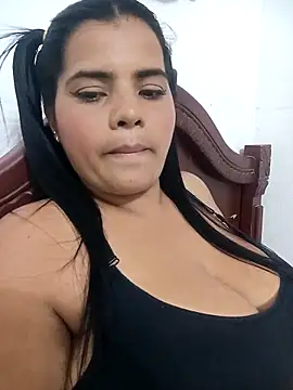 _QueenSofia_'s cam snapshot