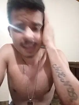 Caiomoretto live sex cam