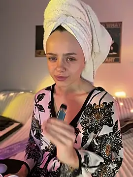 Kylie_Desire's cam snapshot