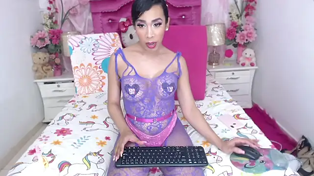 Divaxhermosa live sex cam