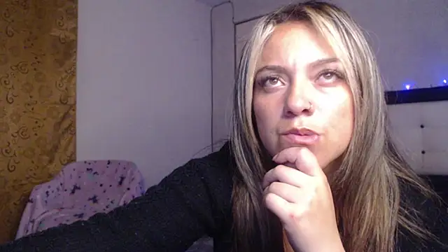 Mahia_000's cam snapshot