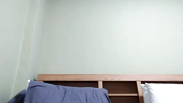 BIGUNCUTHARDCOCK live sex cam