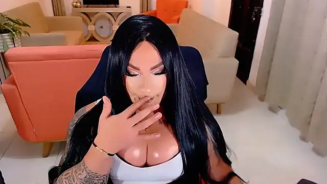 ValentinaQueenX live sex cam