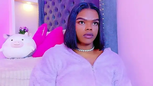 CamiEstrada live sex cam