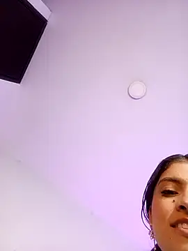 Fox_Roxxan's cam snapshot