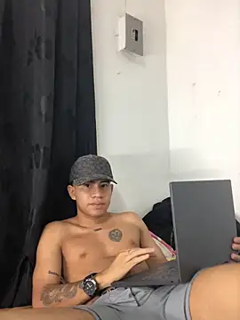 logannth live sex cam