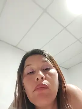 Paola-Lond's cam snapshot